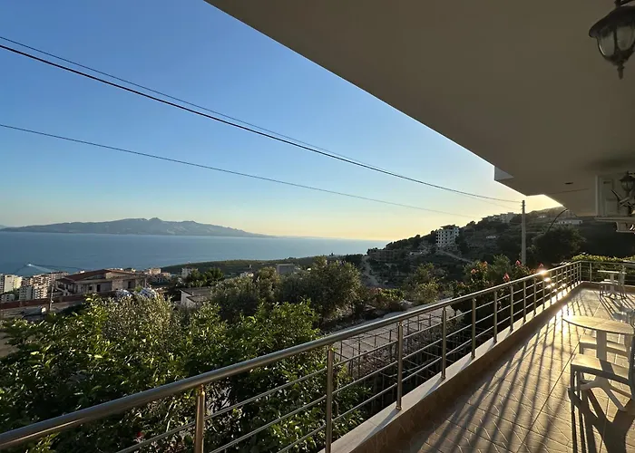 Luan Apartments